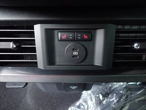 New 2026 Ford F150 Platinum AWD/4WD image 9