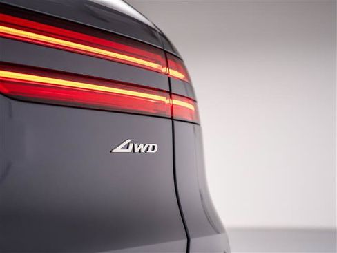 New 2026 Genesis GV70 2.5T Advanced AWD/4WD image 16