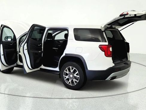 Used 2022 GMC Acadia SLE FWD image 10