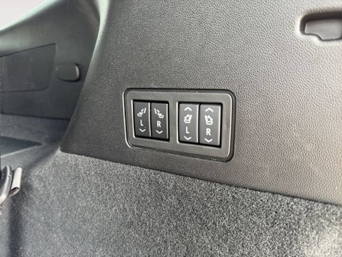 Used 2024 Cadillac XT6 Premium Luxury w/ LPO, Floor Liner Package AWD/4WD image 6