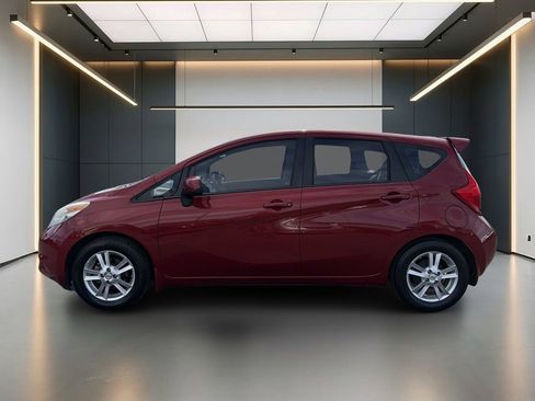 Used 2014 Nissan Versa Note SV w/ Sport Value Package FWD image 2