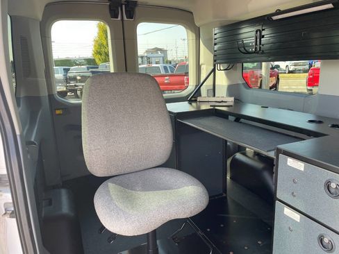 Used 2017 Ford Transit 150 XLT image 28