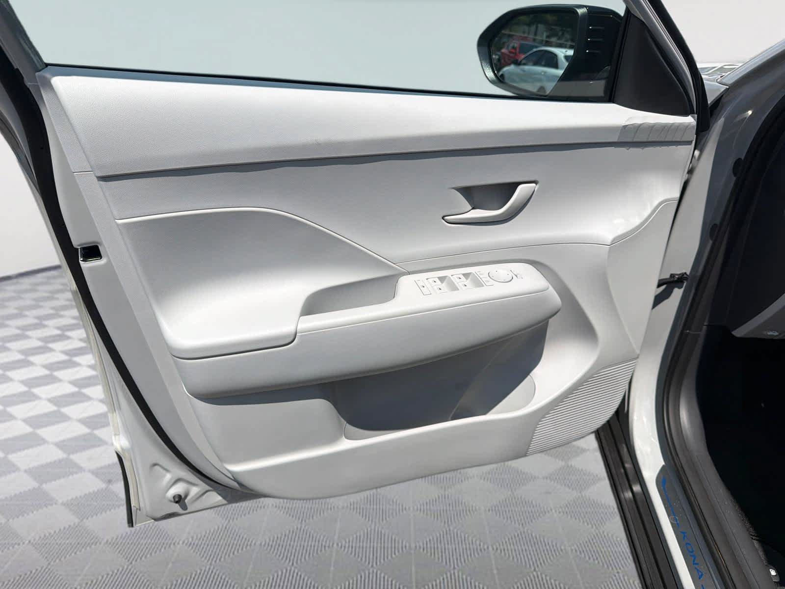 New 2027 Hyundai Kona SEL Sport FWD image 9