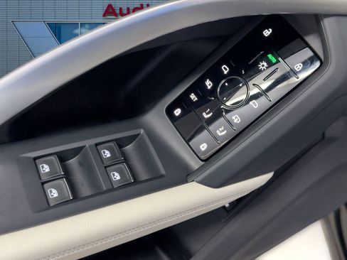 New 2025 Audi Q5 Premium image 13