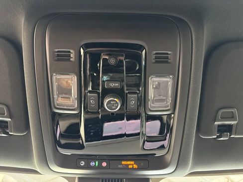 Used 2026 Chevrolet Suburban LT w/ Comfort Package AWD/4WD image 42