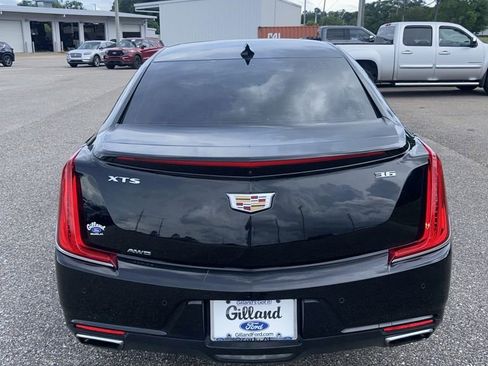 Used 2018 Cadillac XTS Luxury AWD/4WD image 9