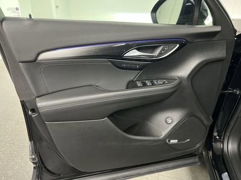 Certified 2025 Buick Envision Preferred AWD/4WD image 22