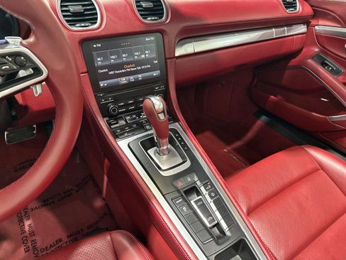 Used 2017 Porsche 718 Boxster RWD image 45