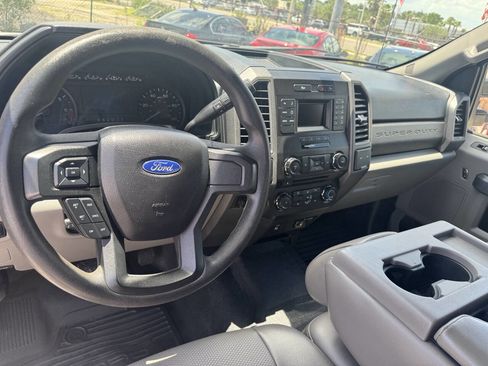 Used 2017 Ford F250 XL w/ Power Equipment Group AWD/4WD image 13
