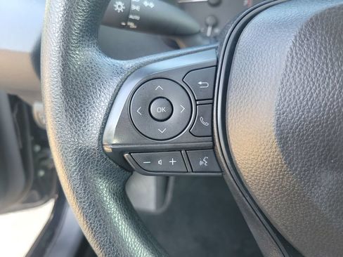 Certified 2025 Toyota Corolla LE FWD image 21