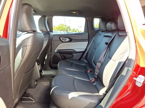 Used 2025 Jeep Compass Limited AWD/4WD image 9