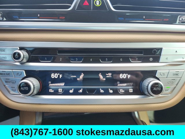 Used 2020 BMW 740i w/ Premium Package RWD image 32
