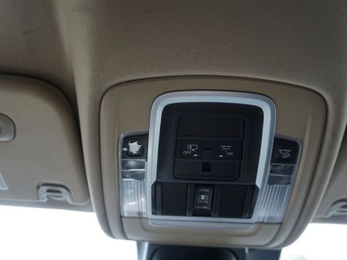 Used 2021 RAM 1500 Laramie AWD/4WD image 30
