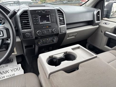 Used 2017 Ford F150 XLT AWD/4WD image 22