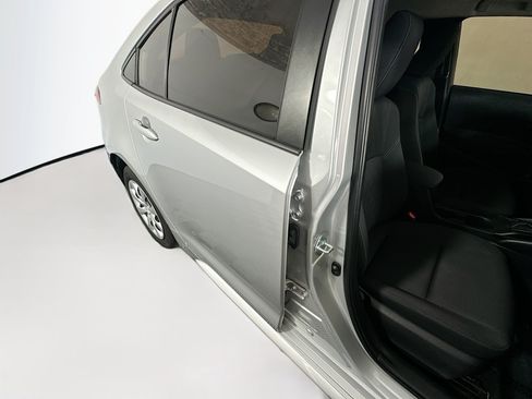 Used 2023 Toyota Corolla LE FWD image 27