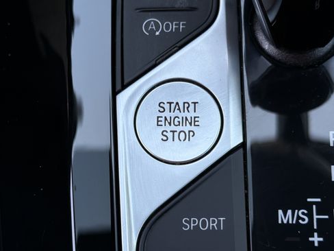 Used 2022 BMW X3 sDrive30i w/ Premium Package 2 (ZPA) RWD image 9