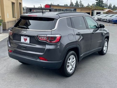 Used 2019 Jeep Compass Sport FWD image 7