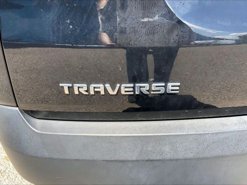 Used 2020 Chevrolet Traverse LS FWD image 10
