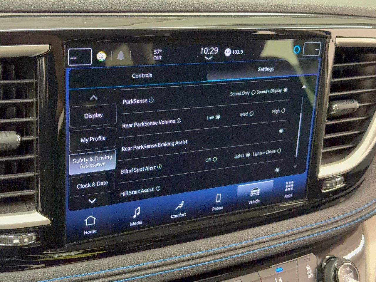 Used 2021 Chrysler Pacifica Touring FWD image 33