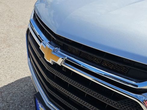 Used 2021 Chevrolet Traverse LS FWD image 13
