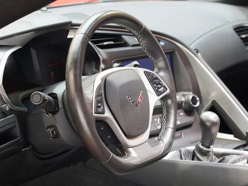 Used 2019 Chevrolet Corvette Stingray Coupe w/ Carbon Flash Badge Package RWD image 42