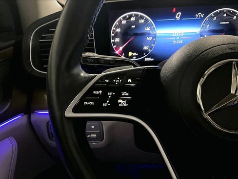 Used 2024 Mercedes-Benz GLS 450 4MATIC image 24