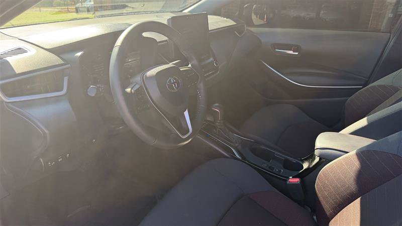 Used 2023 Toyota Corolla SE w/ SE Package FWD image 27