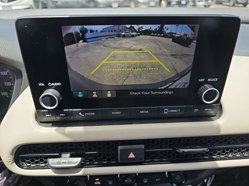 Certified 2025 Honda HR-V LX image 21