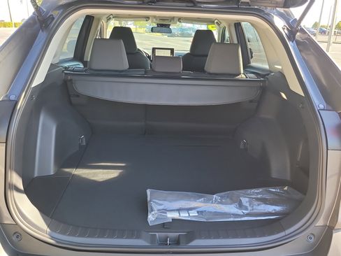 Used 2025 Toyota RAV4 XLE image 11
