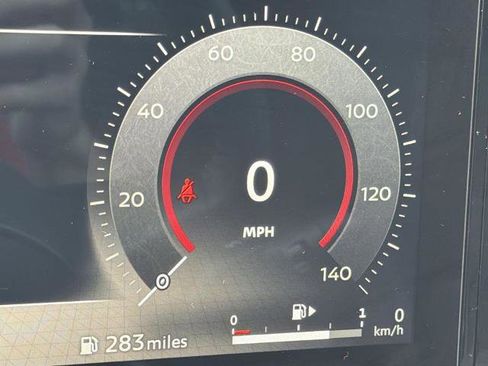 Certified 2025 Nissan Kicks SR w/ SR Premium Package FWD image 14
