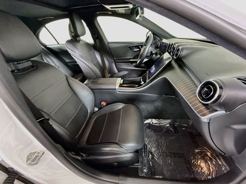 Used 2023 Mercedes-Benz C 300 Sedan image 29