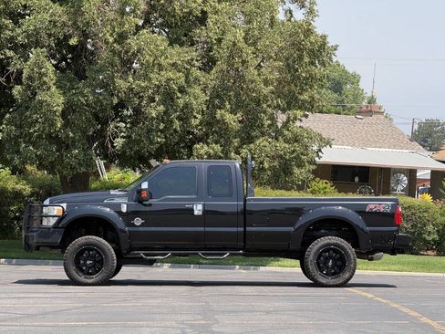 Used 2012 Ford F250 Lariat w/ Chrome Pkg AWD/4WD image 8