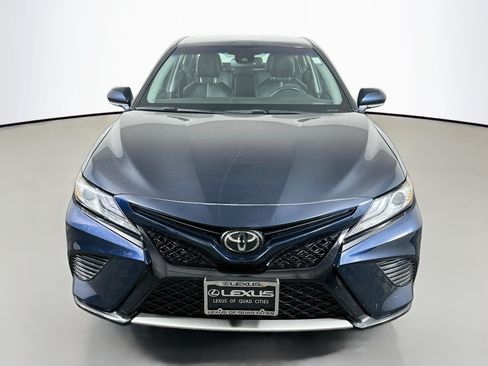 Used 2019 Toyota Camry XSE FWD image 2