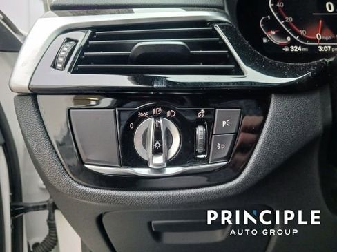 New 2023 BMW 530i w/ Convenience Package image 18