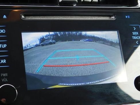 Used 2016 Toyota Prius Two image 15