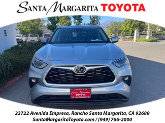 Used 2022 Toyota Highlander XLE FWD video 1