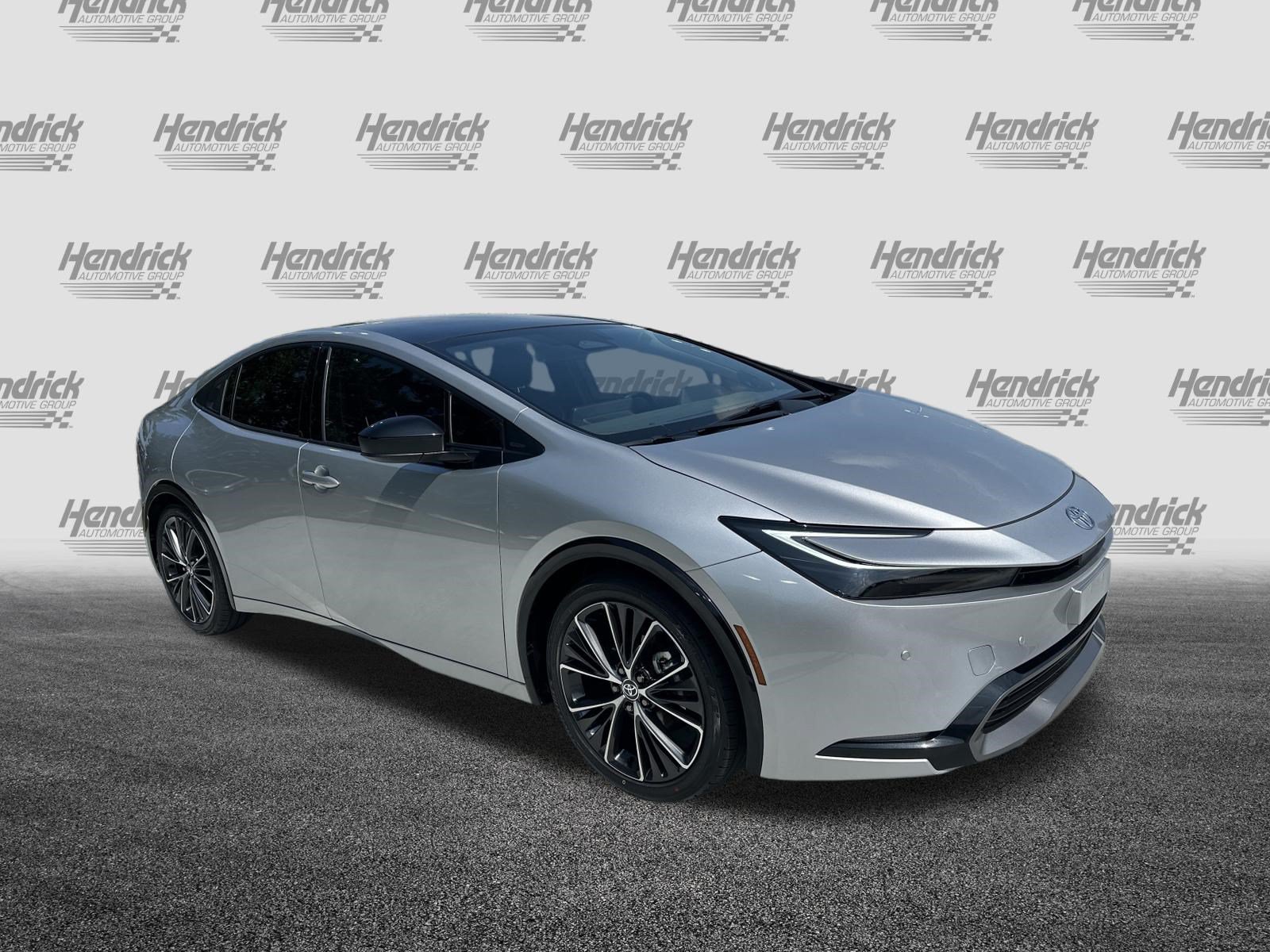 Used 2024 Toyota Prius Limited FWD image 2