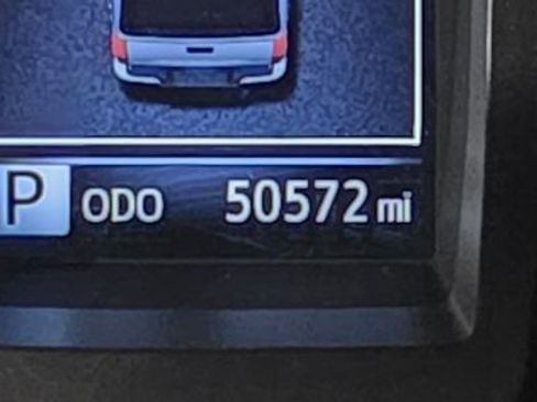 Used 2017 Toyota Tacoma TRD Sport image 17