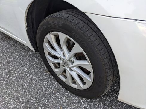 Used 2018 Nissan Sentra SV image 7