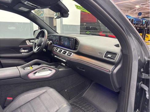 Used 2021 Mercedes-Benz GLS 450 4MATIC image 37