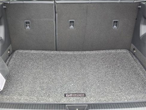 New 2026 Volkswagen Tiguan SE R-Line image 30