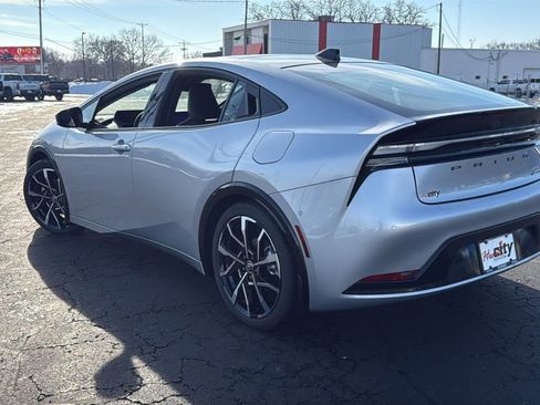 New 2026 Toyota Prius Plug-In Hybrid image 5