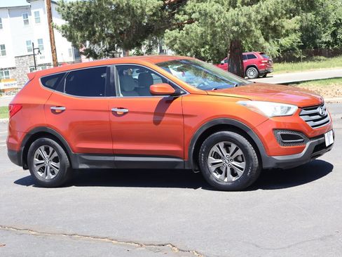 Used 2013 Hyundai Santa Fe Sport FWD image 2