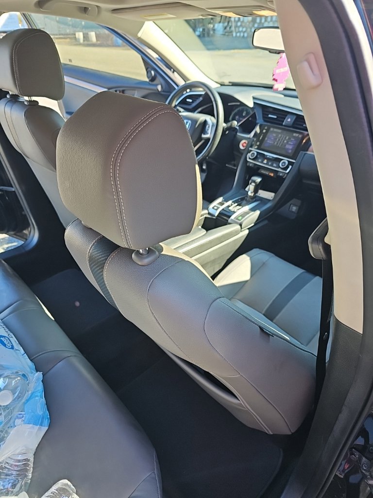 Used 2018 Honda Civic EX-L image 22