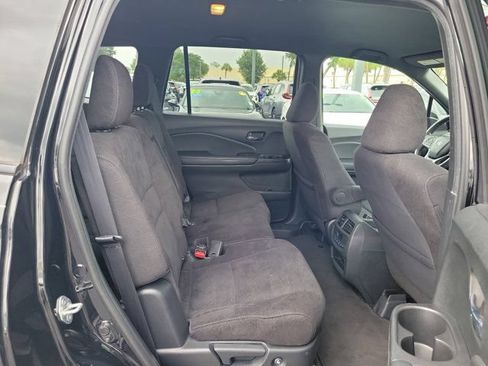 Used 2022 Honda Pilot Sport image 9