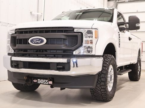 Certified 2022 Ford F350 XL w/ Power Equipment Group image 5