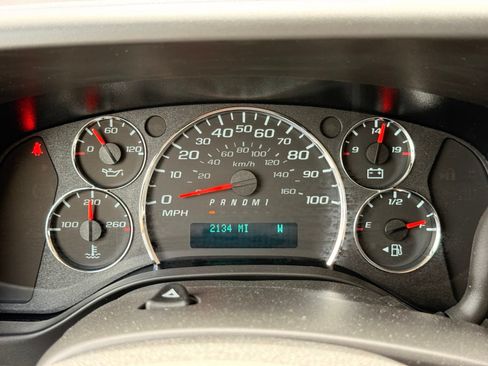 Used 2026 Chevrolet Express 3500 LT w/ LT Preferred Equipment Group RWD image 26