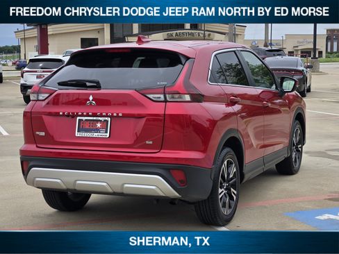 Used 2025 Mitsubishi Eclipse Cross SE AWD/4WD image 3