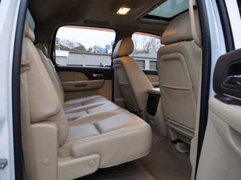 Used 2011 GMC Sierra 3500 Denali image 33