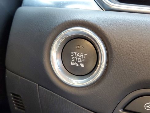 Used 2025 MAZDA CX-5 Signature image 32